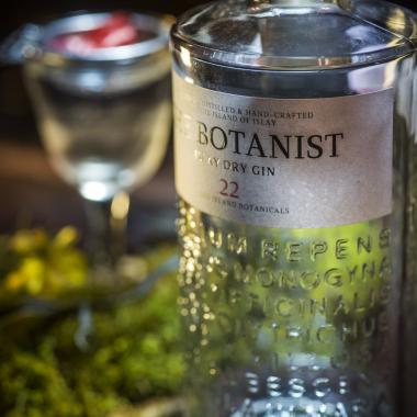 the-botanist-gin-foraged-ingredients-urban-flavours