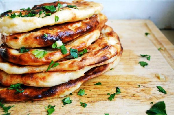 garlic_naan_bread_urban_flavours