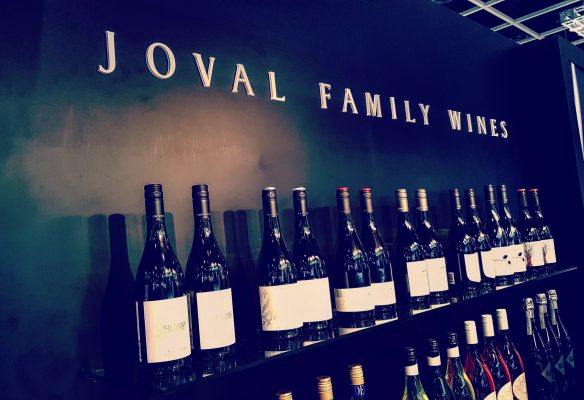 joval-family-wines-urban-flavours.com
