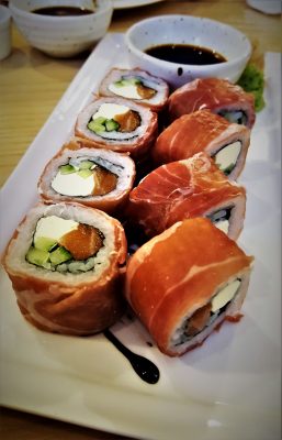 parma-sushi-on-the-table-urban-flavours