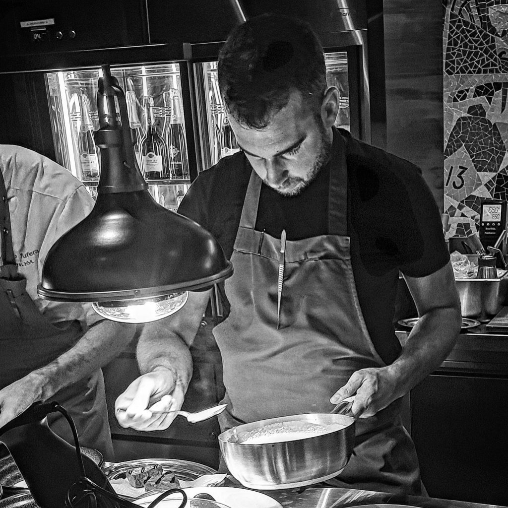 el_tapas_basque_chef_Iñaki_Bolumburu_hotel_KVL_Vattanac_Cambodia_Phnom_Penh_Vindochine